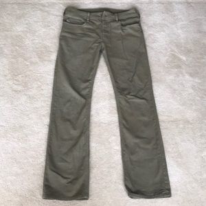 Men’s Diesel Jeans. Olive green. Size 32.